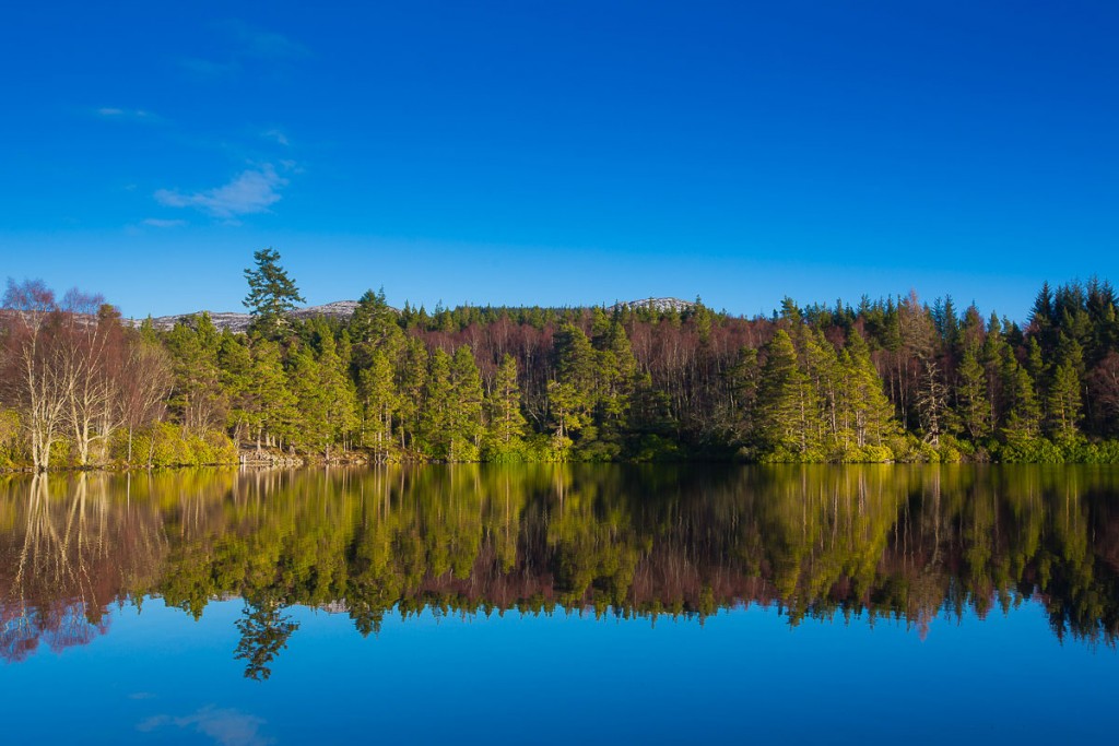 scottish highlands loch reflection