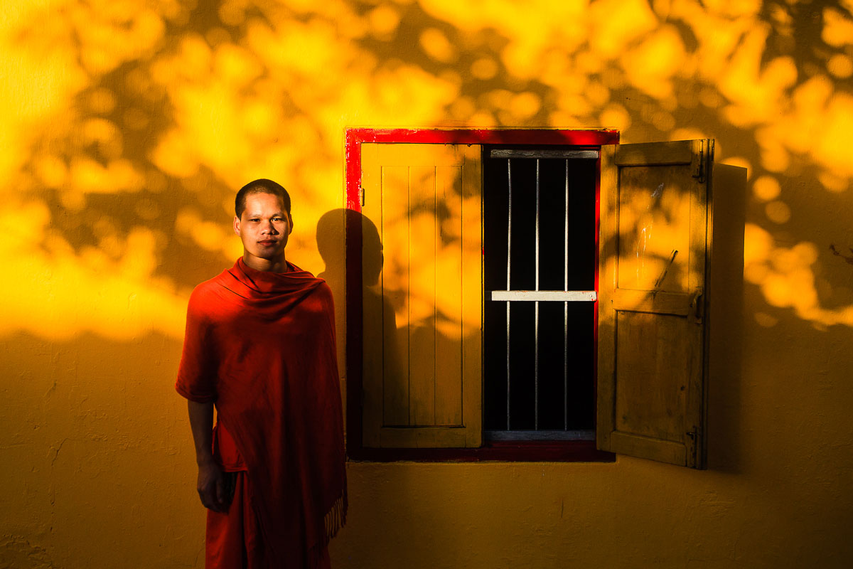 laos monk